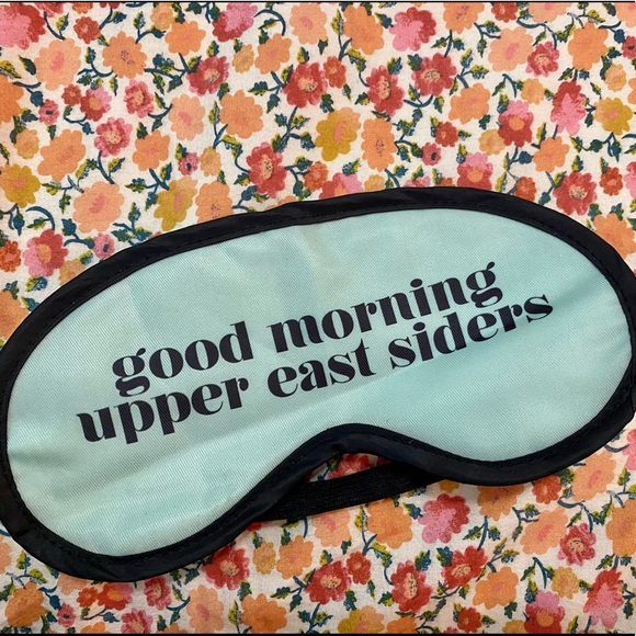 🛍Gossip Girl Sleep Mask🛍 - Picture 1 of 3